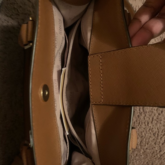 Michael Kors handbag and wallet - Picture 6 of 8